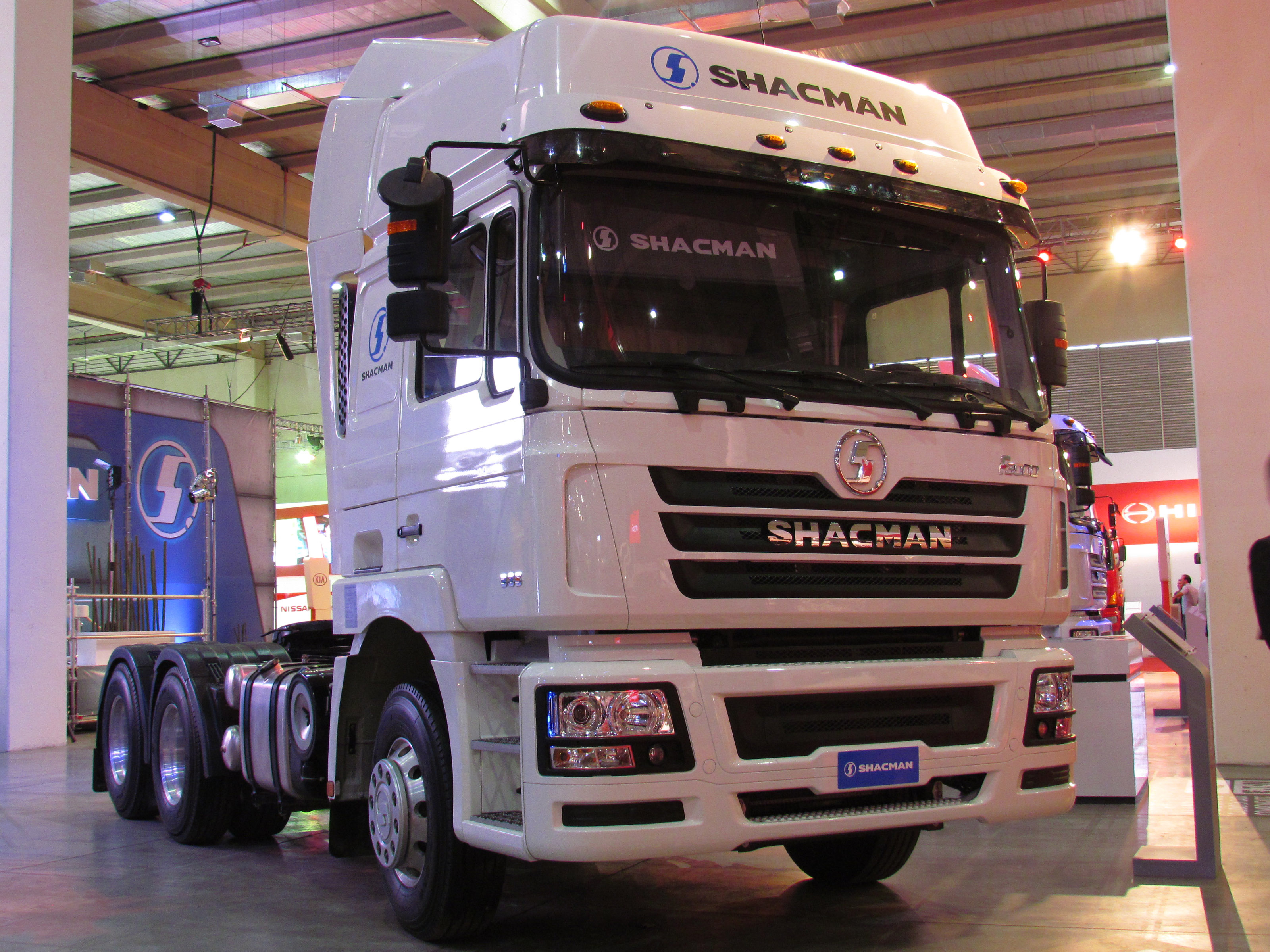 ОФИЦИАЛЬНЫЕ ДИЛЕРЫ ПОПУЛЯРНЫХ КИТАЙСКИХ МАРОК SHACMAN, SITRAK И JAC ПЕРЕХОДЯТ НА МАСЛА C.N.R.G.